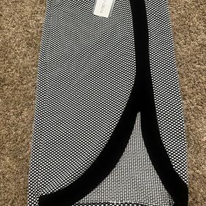 NWT!!!‎ Black and White Pencil Skirt